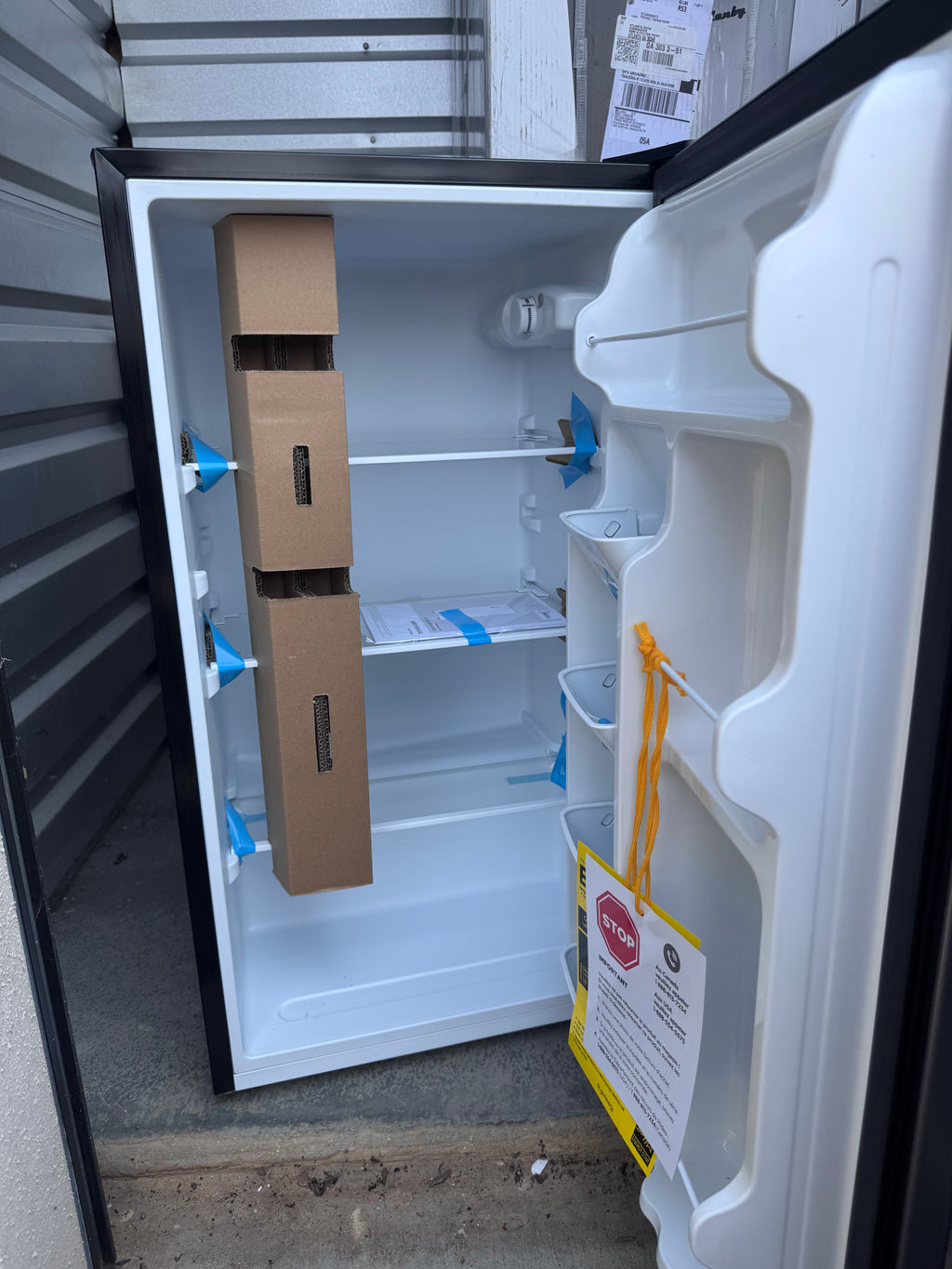 Midea Compact Refrigerator, 3.3 cu ft, Black