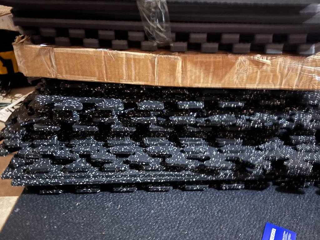 FLOOR/GYM MATS (1 PACK 72 SQ FT)