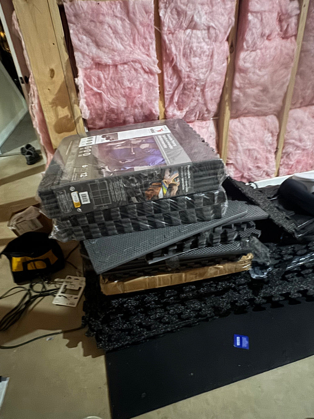 FLOOR/GYM MATS (1 PACK 72 SQ FT)