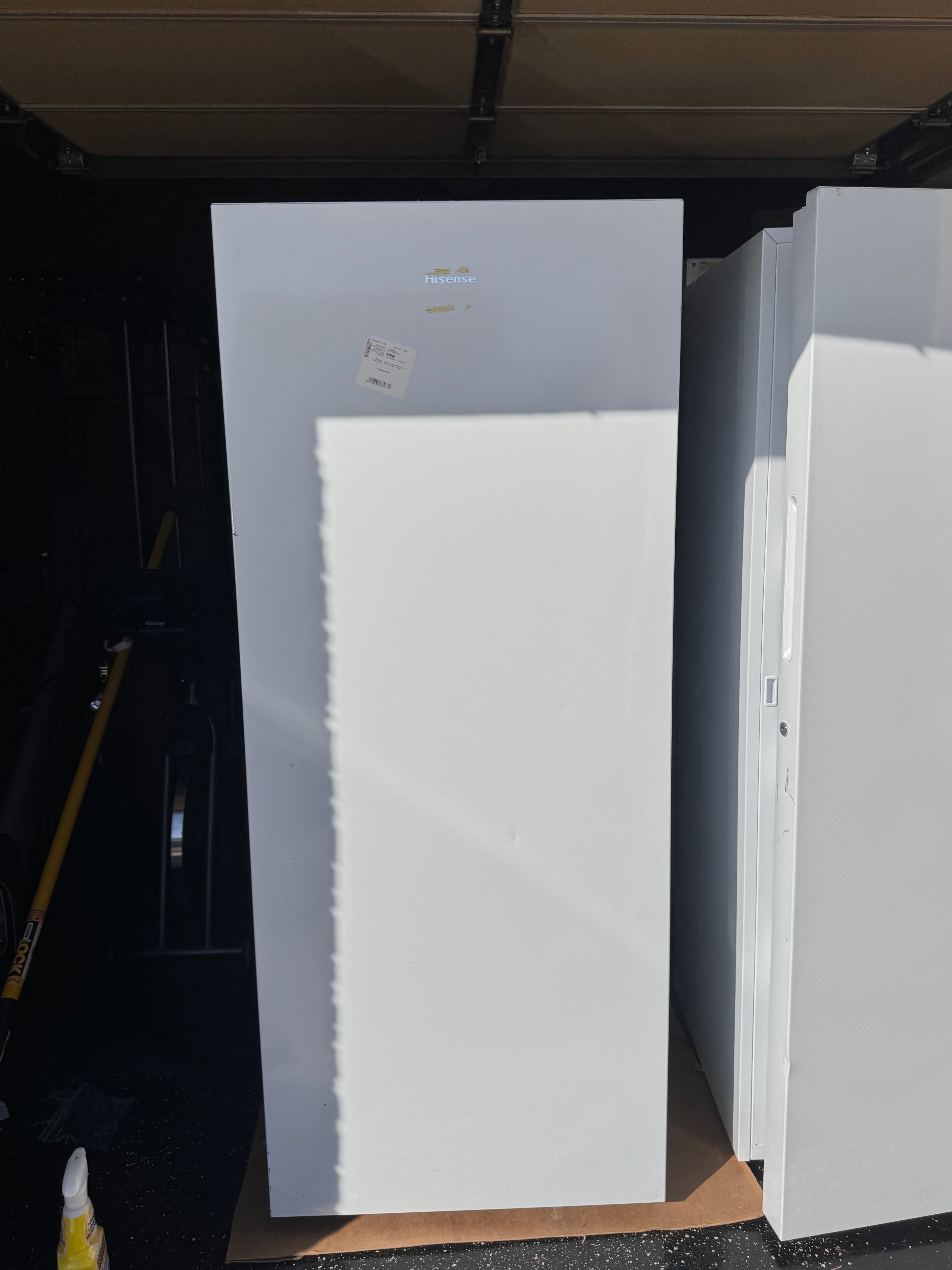 Hisense 13.6 Cu. Ft. Convertible Upright Freezer / Refrigerator