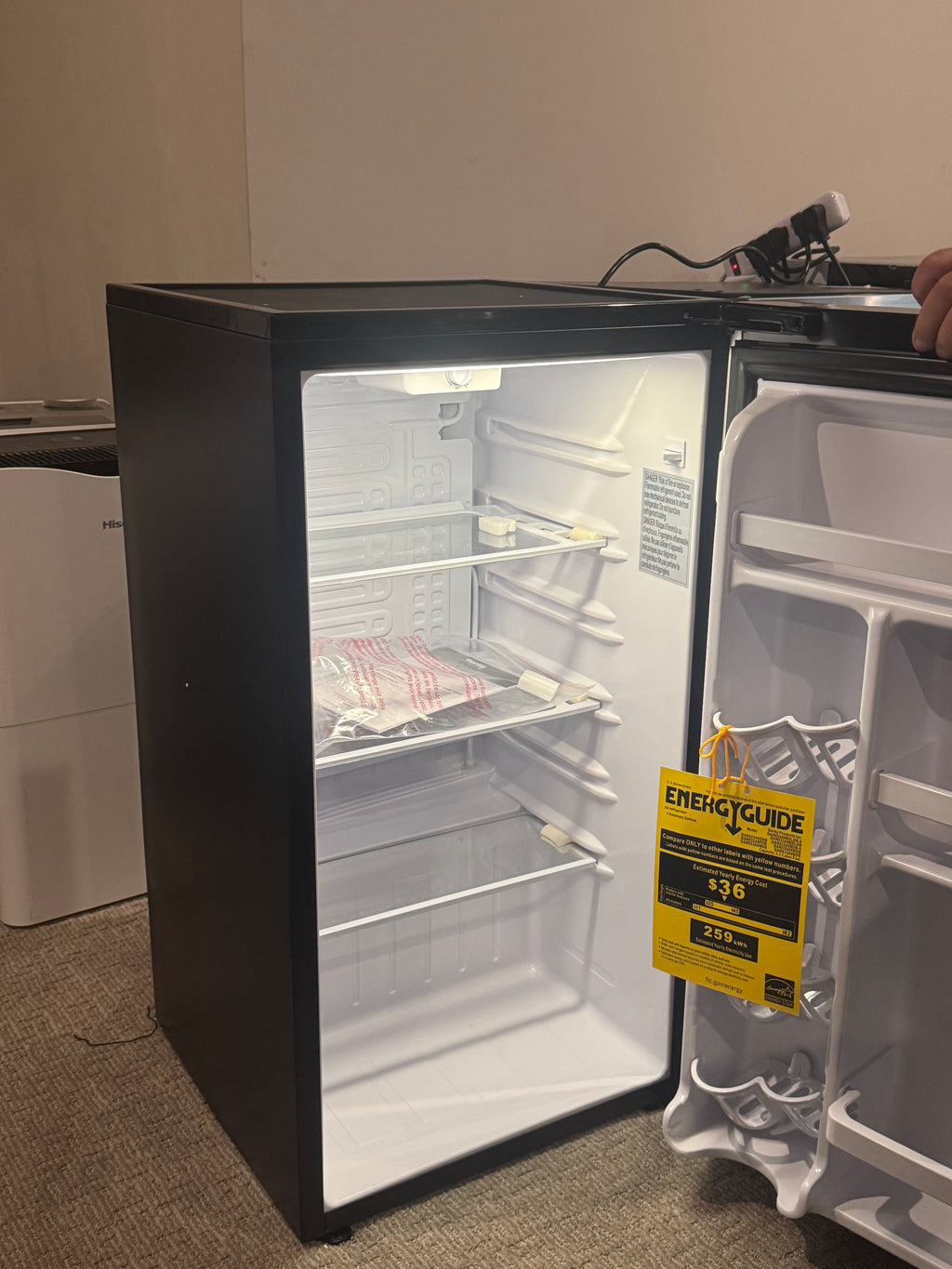 Danby 3.3 cu. ft. Compact Fridge in Stainless Steel Look(SMALL DENT)