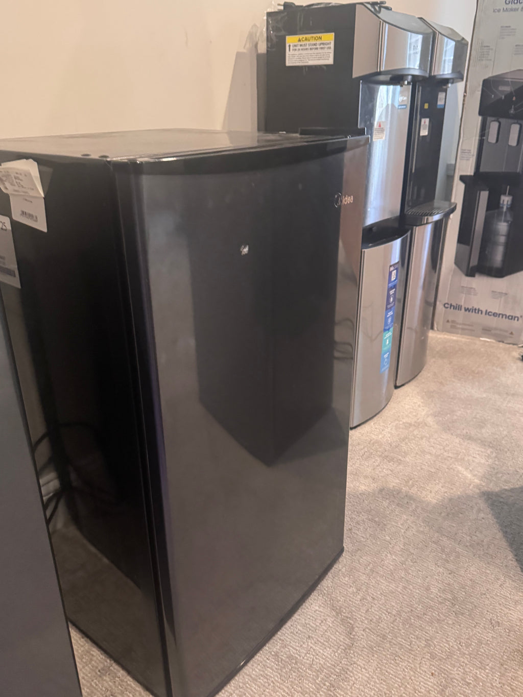 Midea Compact Refrigerator, 3.3 cu ft, Black