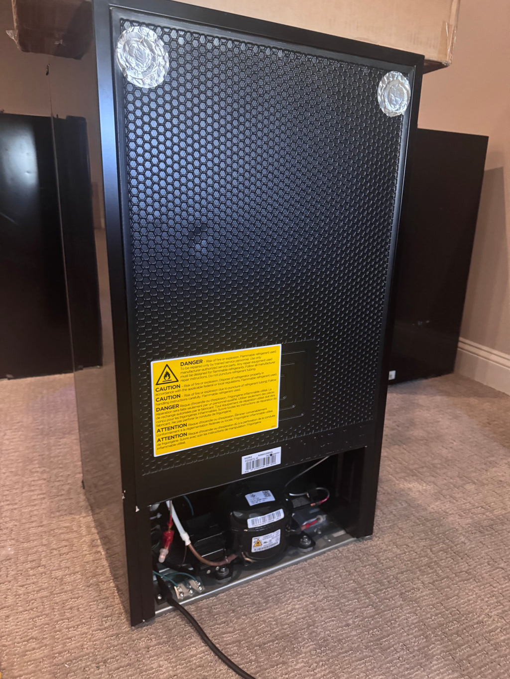 Midea Compact Refrigerator, 3.3 cu ft, Black