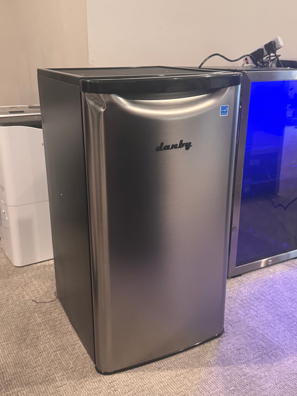 Danby 3.3 cu. ft. Compact Fridge in Stainless Steel Look(SMALL DENT)